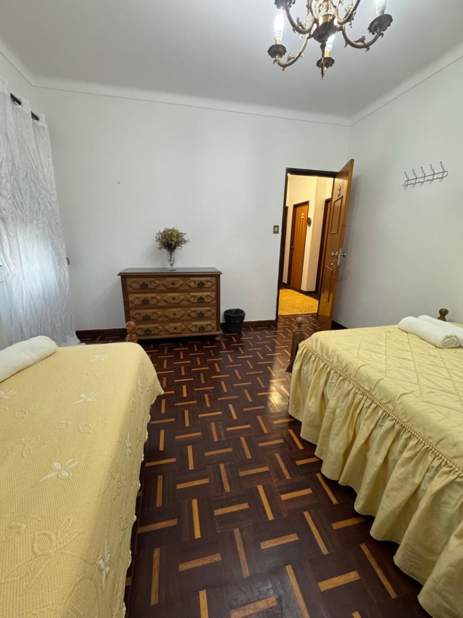 Auberge de jeunesse House Mariona à Caminha Extérieur photo