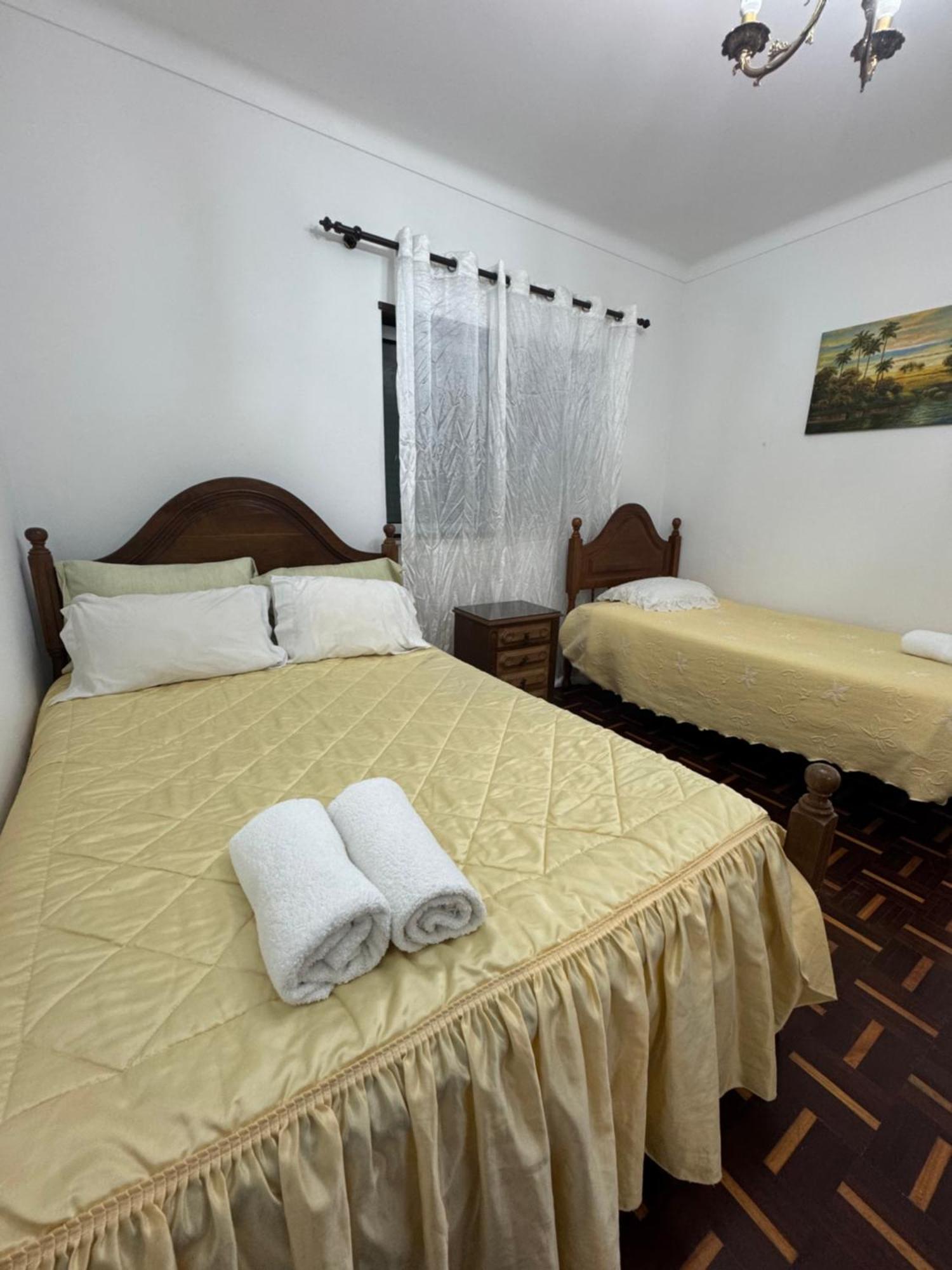 Auberge de jeunesse House Mariona à Caminha Extérieur photo