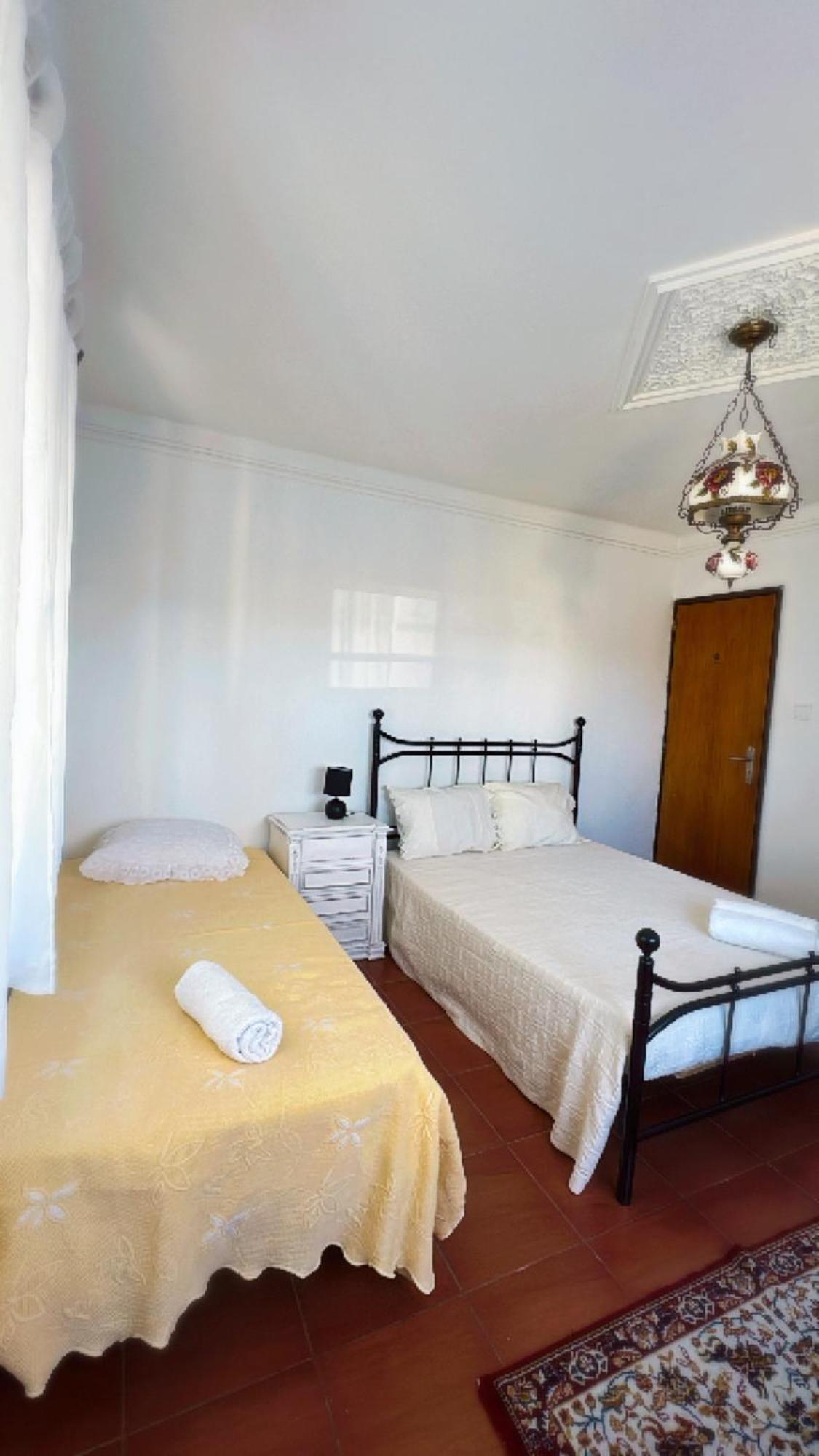 Auberge de jeunesse House Mariona à Caminha Extérieur photo