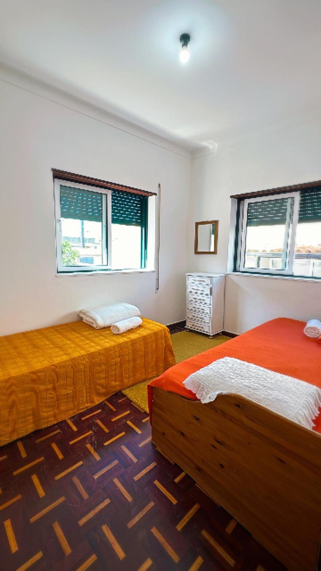 Auberge de jeunesse House Mariona à Caminha Extérieur photo