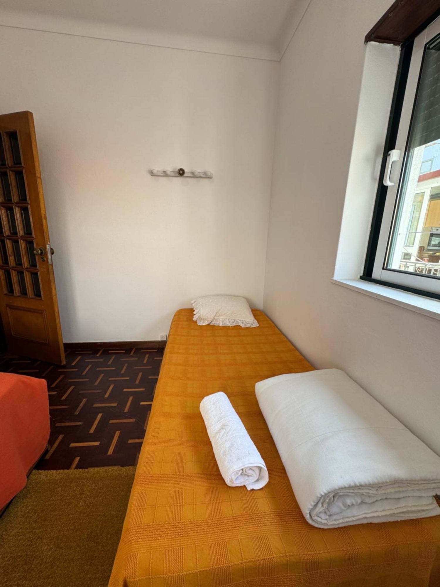 Auberge de jeunesse House Mariona à Caminha Extérieur photo